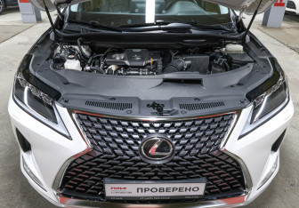 Подержанный автомобиль Lexus RX 2020 года (9 фото)