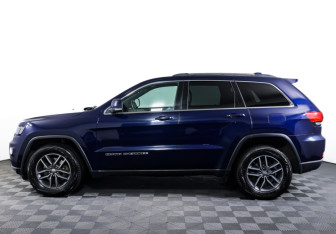 Подержанный автомобиль Jeep Grand Cherokee 2018 года (8 фото)