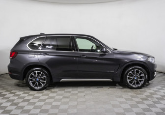 Подержанный автомобиль BMW X5 2016 года (4 фото)