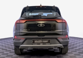 Подержанный автомобиль Москвич 3 2023 года (6 фото)