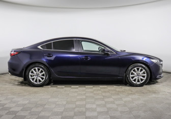 Подержанный автомобиль Mazda 6 Sedan 2020 года (6 фото)