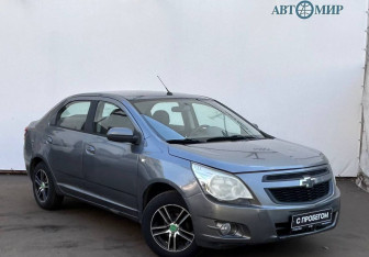Подержанный автомобиль Chevrolet Cobalt Sedan 2013 года (3 фото)