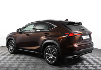 Подержанный автомобиль Lexus NX 2019 года (7 фото)