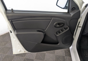 Подержанный автомобиль LADA (ВАЗ) Largus Wagon 2024 года (19 фото)