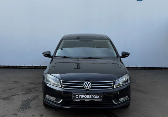 Подержанный автомобиль Volkswagen Passat Sedan 2012 года (2 фото)