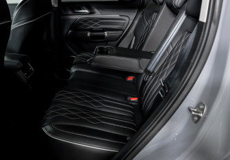 Подержанный автомобиль Tank 300 2024 года (10 фото)