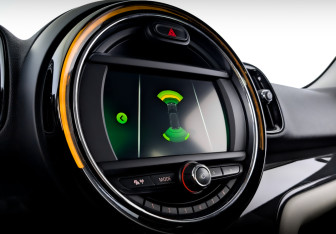 Подержанный автомобиль MINI Countryman 2019 года (27 фото)