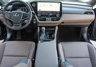 Новый Lexus ES 2025 (10 фото)