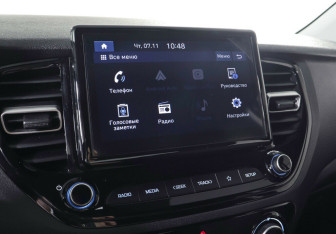 Подержанный автомобиль Hyundai Solaris Sedan 2021 года (13 фото)