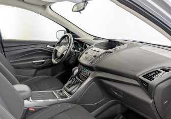 Подержанный автомобиль Ford Kuga 2018 года (11 фото)