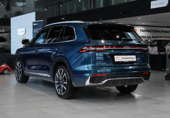 Подержанный автомобиль Geely Monjaro 2023 года (6 фото)