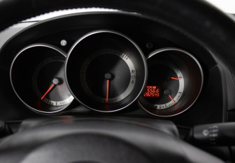 Подержанный автомобиль Mazda 3 Sedan 2008 года (12 фото)