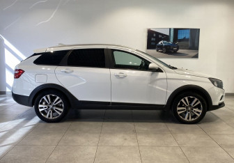 Подержанный автомобиль LADA (ВАЗ) Vesta Wagon 2020 года (4 фото)