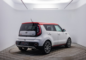 Подержанный автомобиль Kia Soul 2016 года (5 фото)