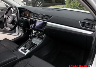 Подержанный автомобиль Skoda Superb Liftback 2021 года (7 фото)