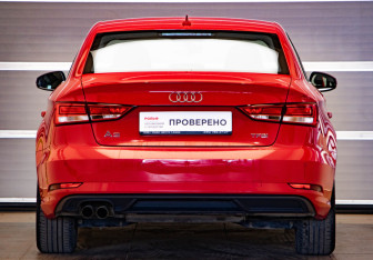 Подержанный автомобиль Audi A3 Sedan 2017 года (5 фото)