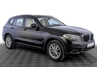 Подержанный автомобиль BMW X3 2021 года (3 фото)