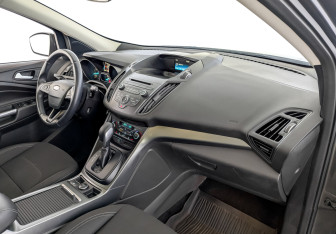 Подержанный автомобиль Ford Kuga 2018 года (11 фото)