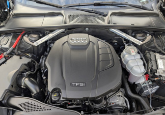 Подержанный автомобиль Audi A4 Sedan 2021 года (9 фото)