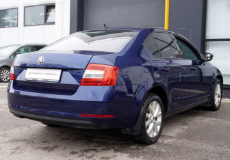 Подержанный автомобиль Skoda Octavia Liftback 2017 года (5 фото)