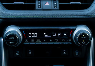 Новый Toyota RAV4 2025 (27 фото)