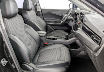 Подержанный автомобиль Москвич 3 2023 года (24 фото)