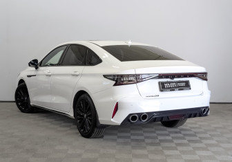 Подержанный автомобиль Chery Arrizo 8 2025 года (7 фото)