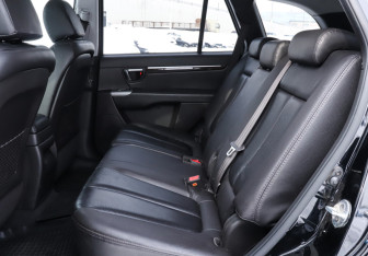 Подержанный автомобиль Hyundai Santa Fe 2011 года (10 фото)