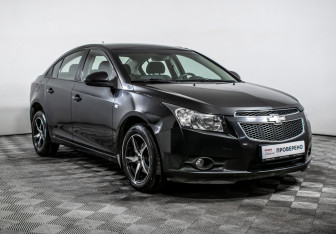 Подержанный автомобиль Chevrolet Cruze Sedan 2010 года (3 фото)