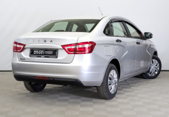 Подержанный автомобиль LADA (ВАЗ) Vesta Sedan 2020 года (5 фото)