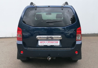 Подержанный автомобиль Nissan Pathfinder 2008 года (6 фото)