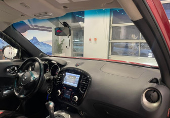 Подержанный автомобиль Nissan Juke 2013 года (10 фото)