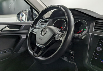 Подержанный автомобиль Volkswagen Tiguan 2019 года (22 фото)