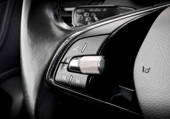Подержанный автомобиль Skoda Rapid Liftback 2021 года (27 фото)