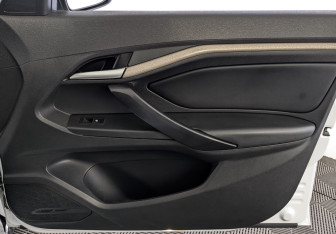 Подержанный автомобиль LADA (ВАЗ) Vesta Sedan 2021 года (24 фото)