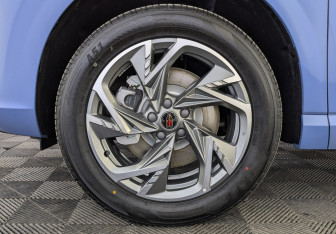 Новый Hongqi HS3 2025 (7 фото)