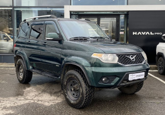 Подержанный автомобиль УАЗ Patriot 2016 года (3 фото)