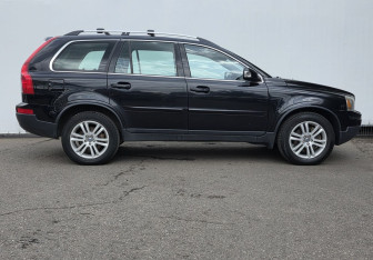 Подержанный автомобиль Volvo XC90 2011 года (4 фото)