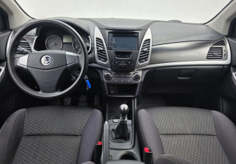Подержанный автомобиль SsangYong Actyon 2014 года (11 фото)