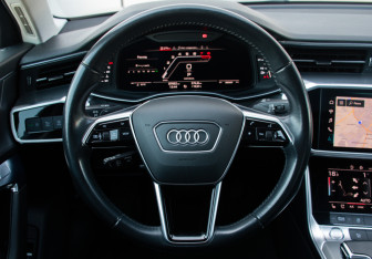 Подержанный автомобиль Audi A6 Sedan 2019 года (21 фото)