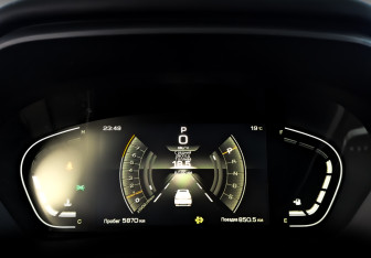 Подержанный автомобиль Москвич 5 2024 года (13 фото)