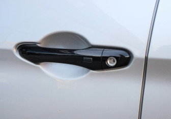 Подержанный автомобиль JAC T9 2024 года (15 фото)