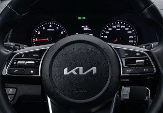 Подержанный автомобиль Kia Cerato Sedan 2022 года (15 фото)