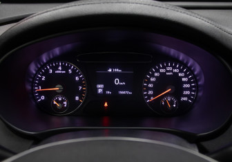 Подержанный автомобиль Kia Sorento 2018 года (13 фото)