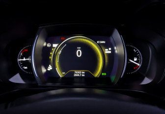 Подержанный автомобиль Renault Samsung QM6 2021 года (13 фото)