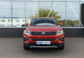 Подержанный автомобиль Changan CS35PLUS 2022 года (2 фото)