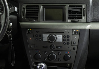 Подержанный автомобиль Opel Vectra Sedan 2008 года (12 фото)