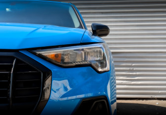 Подержанный автомобиль Audi Q3 2019 года (17 фото)