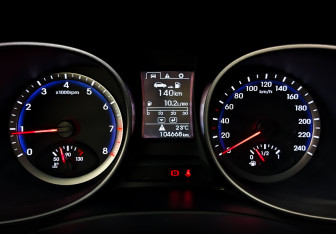 Подержанный автомобиль Hyundai Santa Fe 2014 года (13 фото)