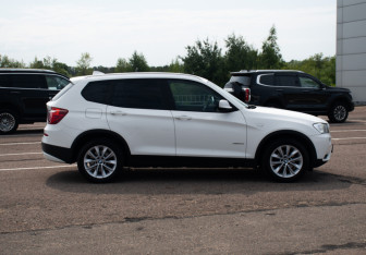 Подержанный автомобиль BMW X3 2010 года (4 фото)